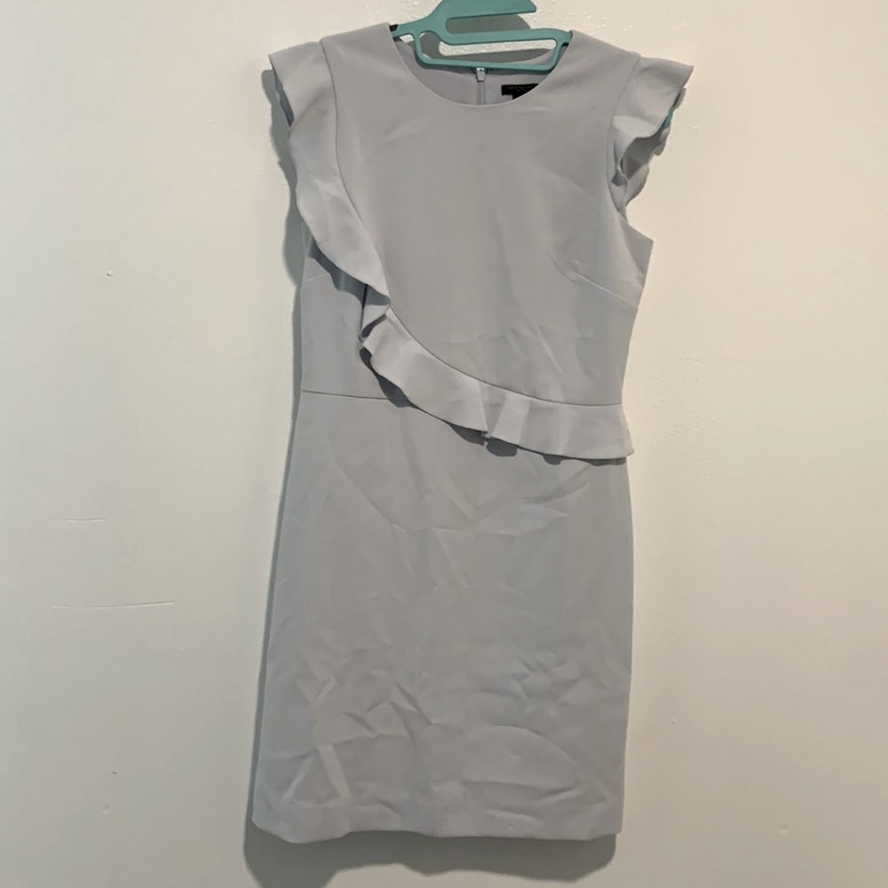 Ann Taylor ruffle dress 4P